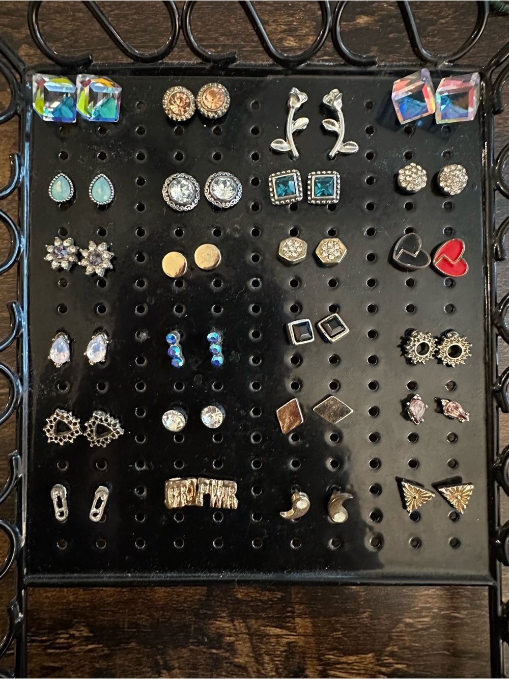 Assorted Women's Stud Earring Set in Multicolor